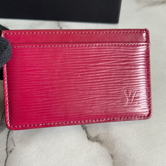 Louis Vuitton epi cardcase holder - Picture 12 of 12